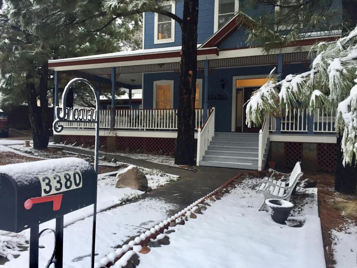 Starlight Pines Bed & Breakfast แฟลกสตาฟ ภายนอก รูปภาพ